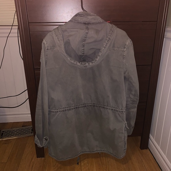 Aritzia Spring Jacket - Picture 3 of 3